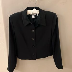 PENDLETON • Black cropped blazer • Size 14 Petite